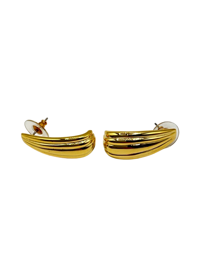Seashell Gold Earrings