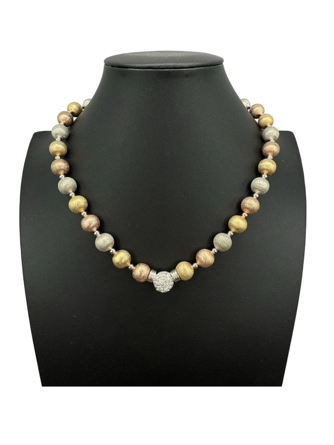 Vintage collar