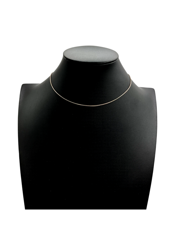 Gold chain collar