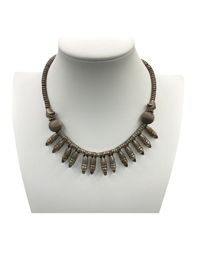 American silver collar