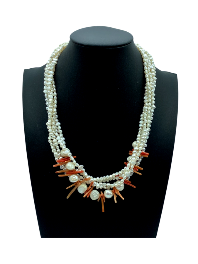 Baroque pearl necklace
