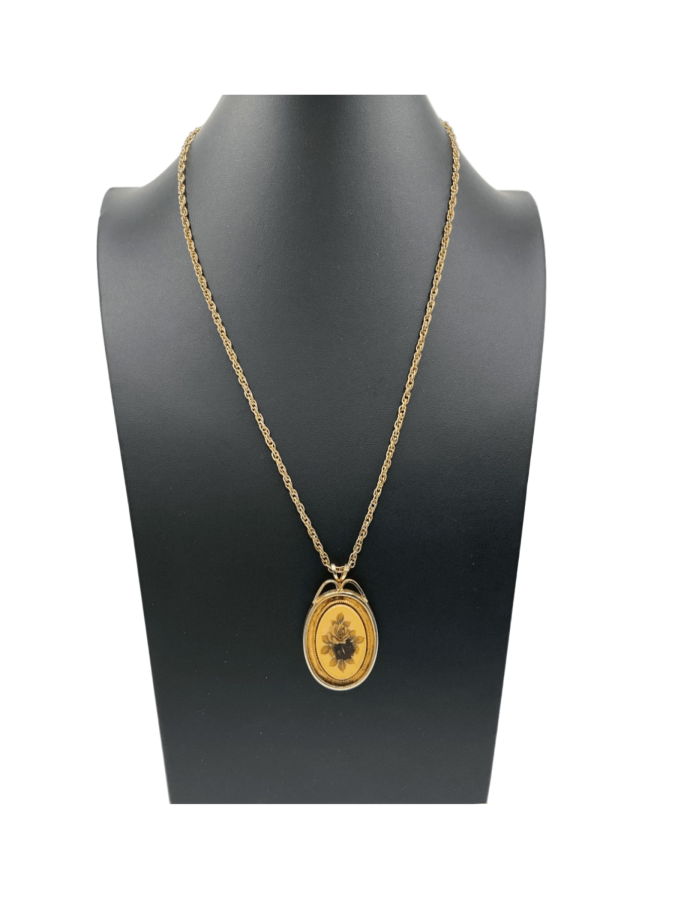 Vintage Gold Tone Cameo Pendant Necklace with Rose Detail