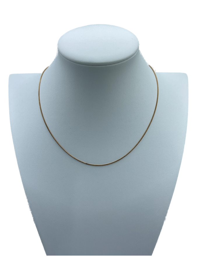 Gold chain necklace