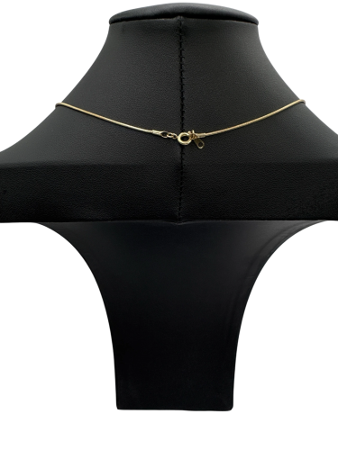 Gold chain necklace