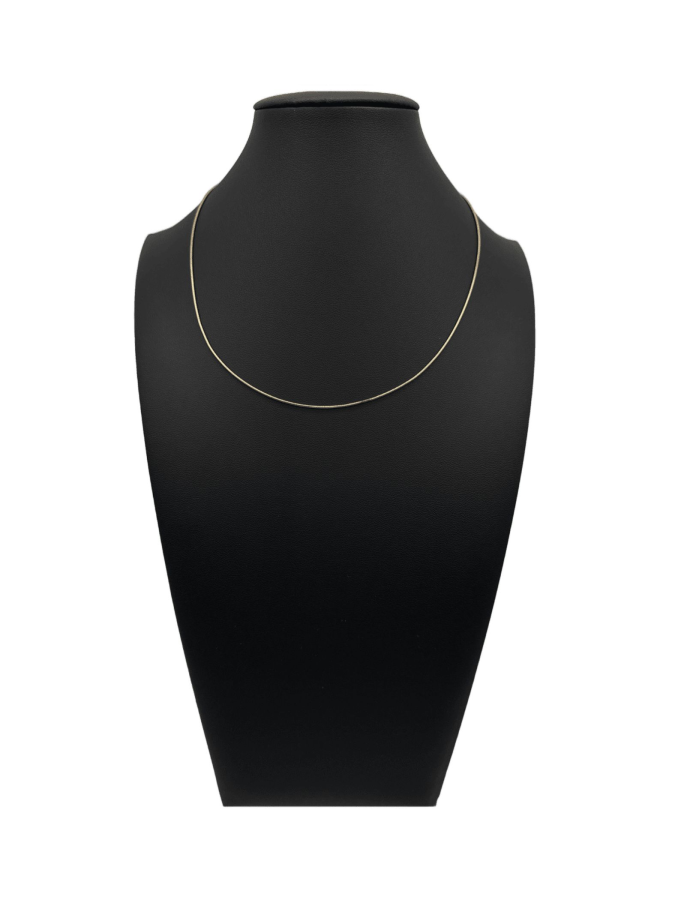 Gold chain necklace