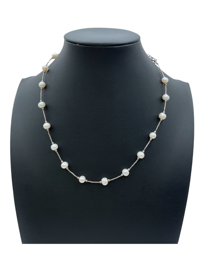 Elegant Freshwater Pearl Station Necklace