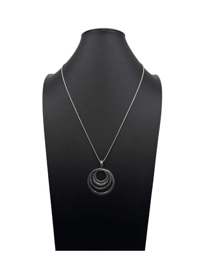 Layered oval necklace