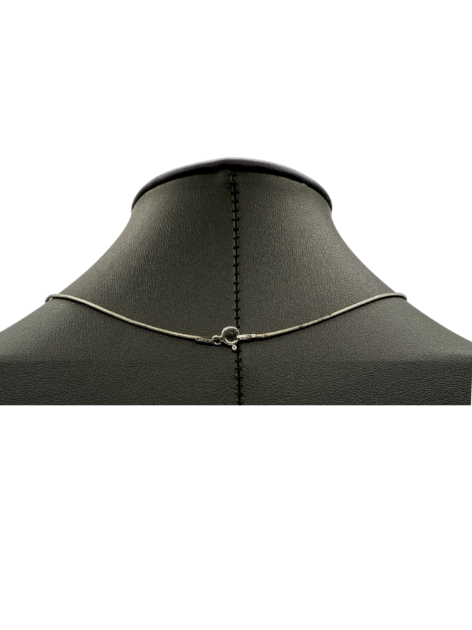 Silver wire necklace