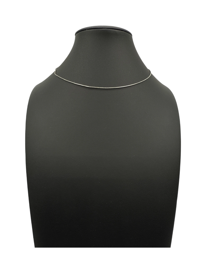 Silver wire necklace