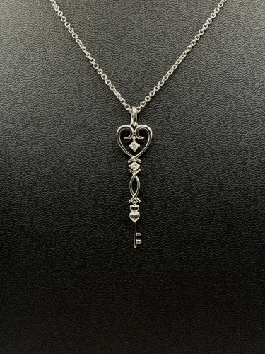 Skeleton key pendant