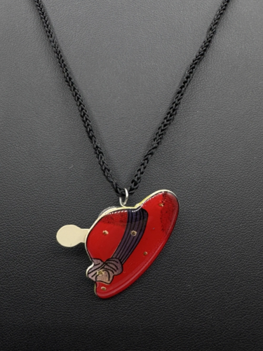 Red hat pendant