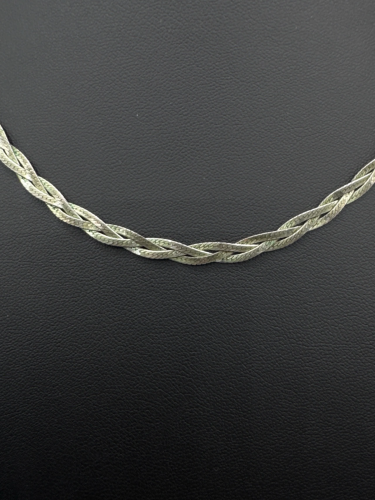 Flat rope chain necklace