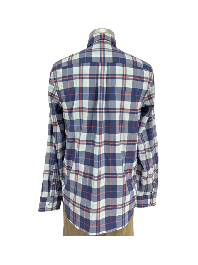 Vineyard Vines Performance