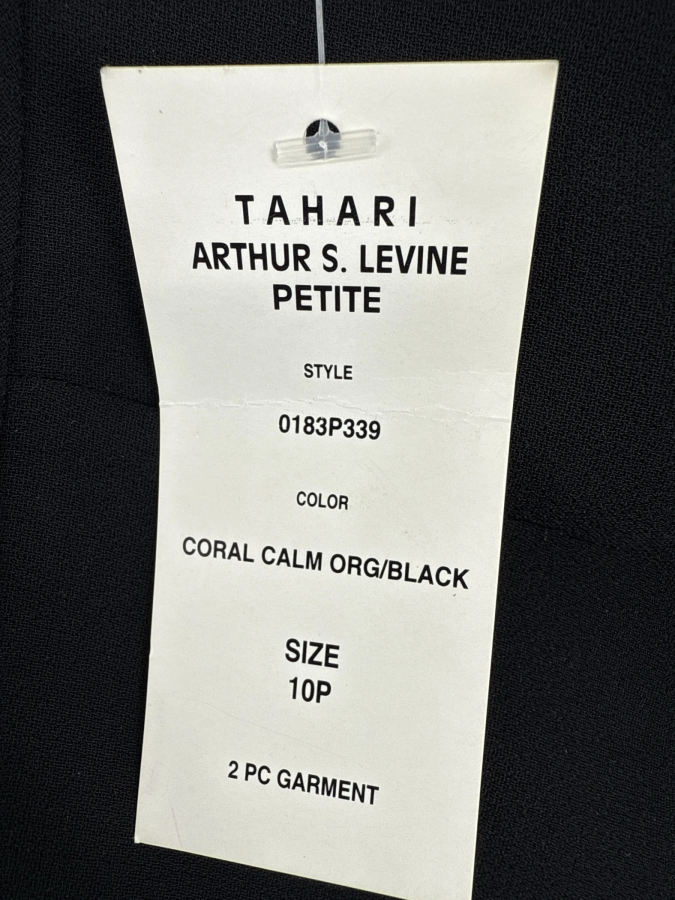 Tahari Arthur S. Levine