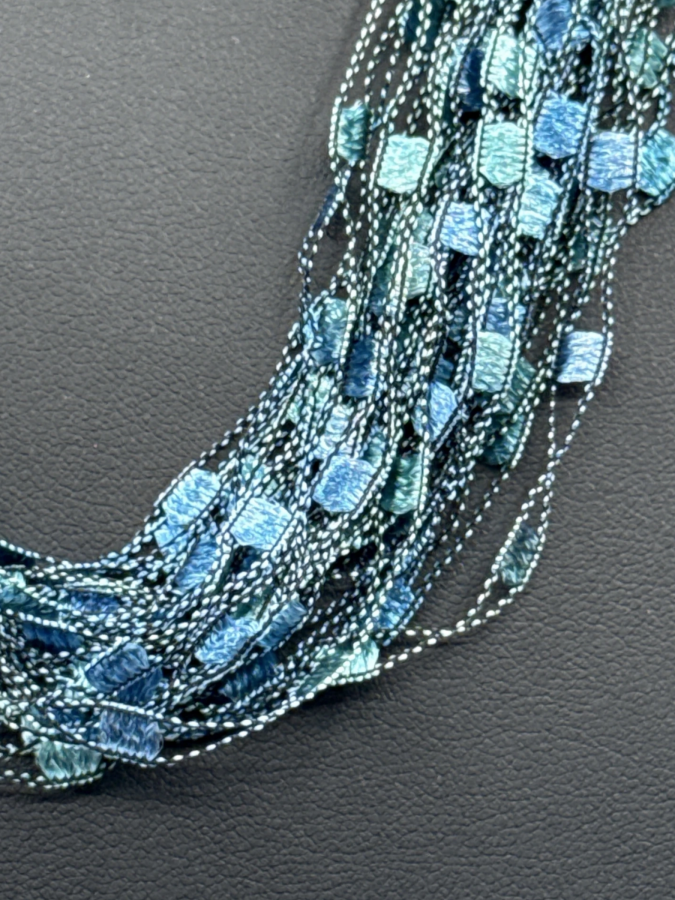 Stunning pre-owned necklace