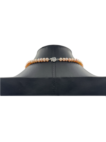 Peach pearl necklace