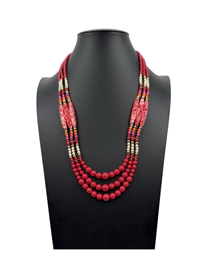 Multi-strand design necklace