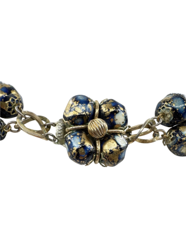 Gold and blue beads necklace