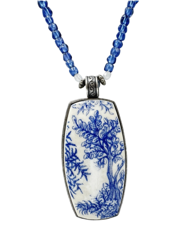 Vintage blue and white color necklace