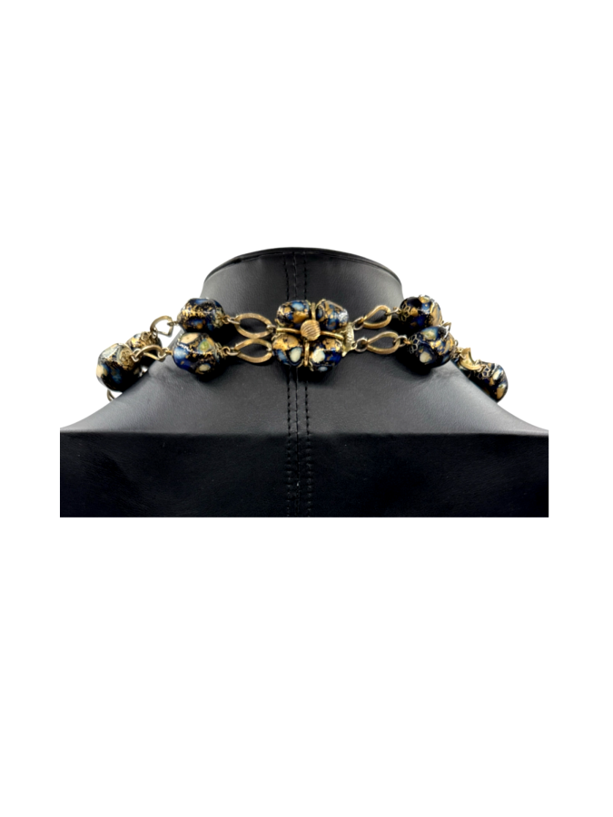 Gold and blue beads necklace