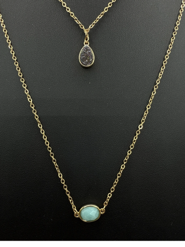 Elegant Necklace with Teardrops pendants