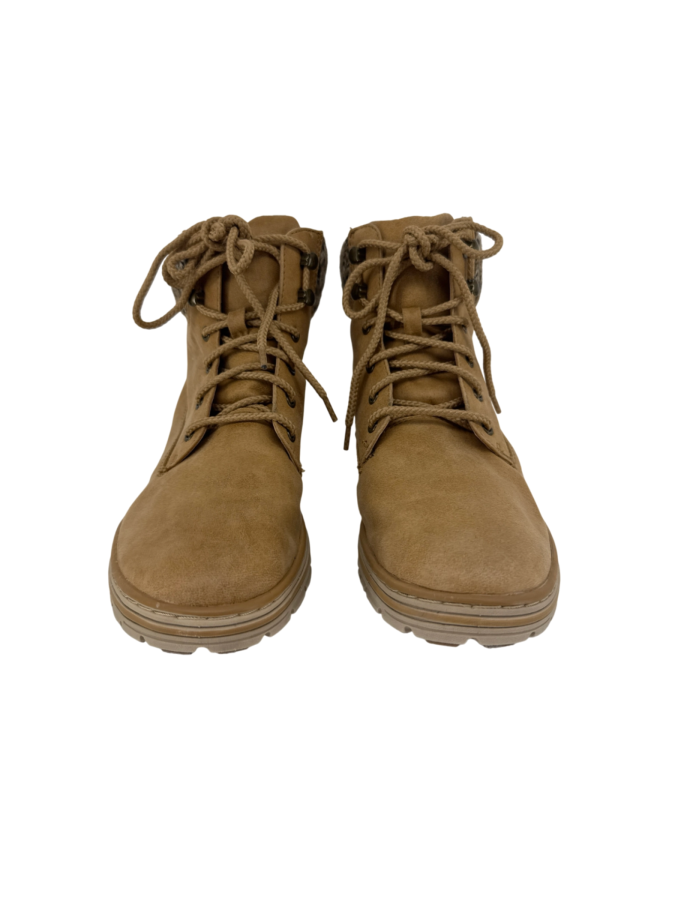 Cliffs by White Mountain