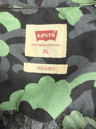Levi's