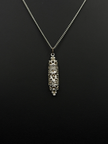 Sterling silver pendant necklace