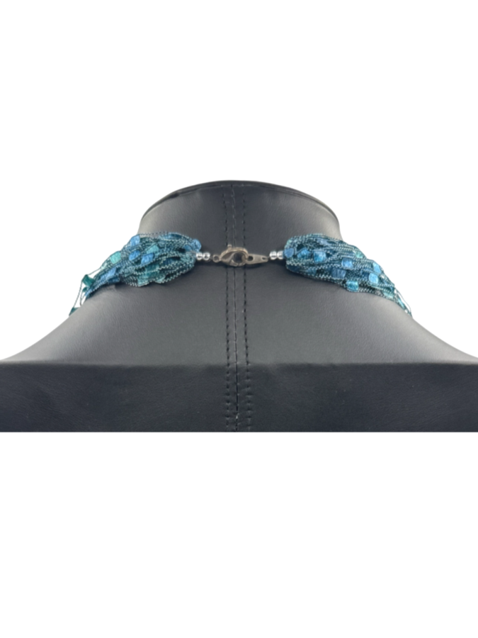 Stunning pre-owned necklace