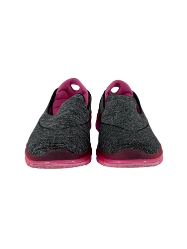 Skechers