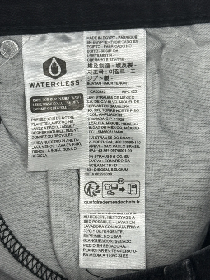 Waterless
