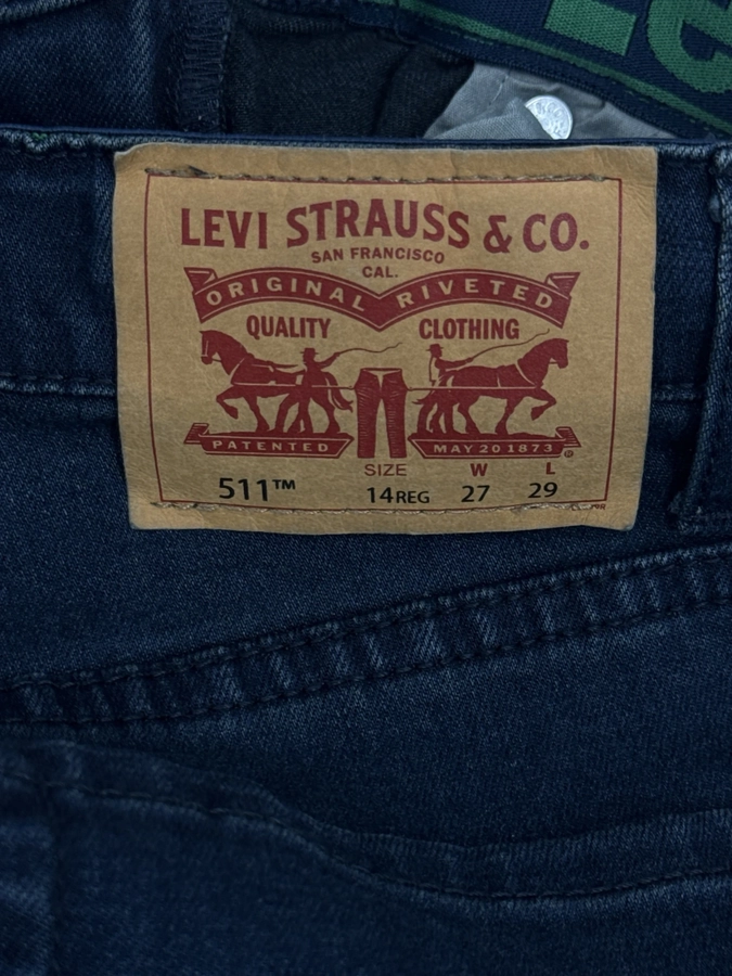 Levi's