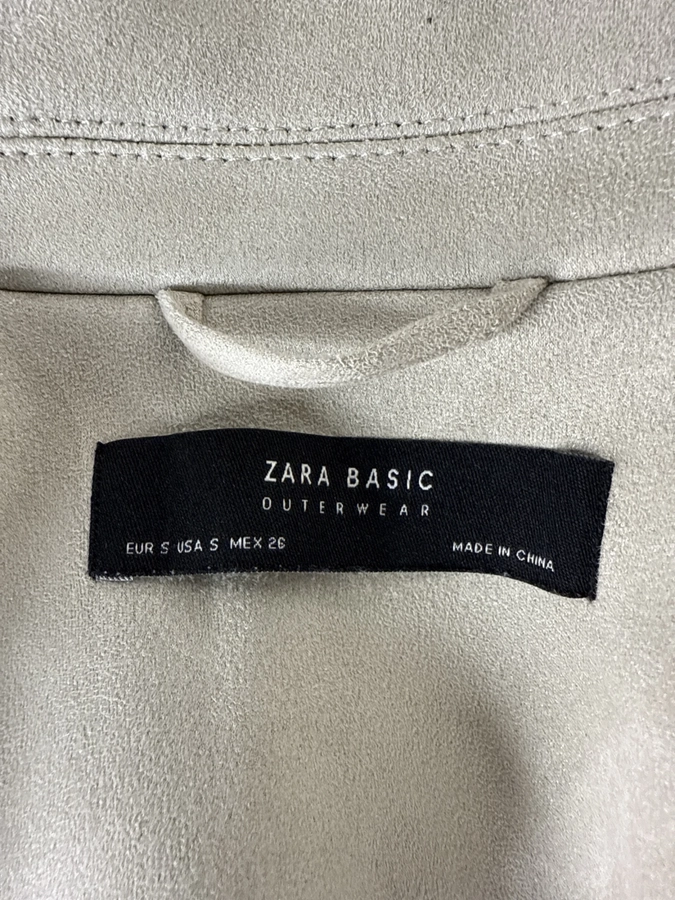 Zara Basic