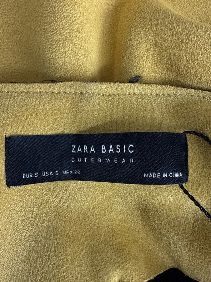 Zara Basic