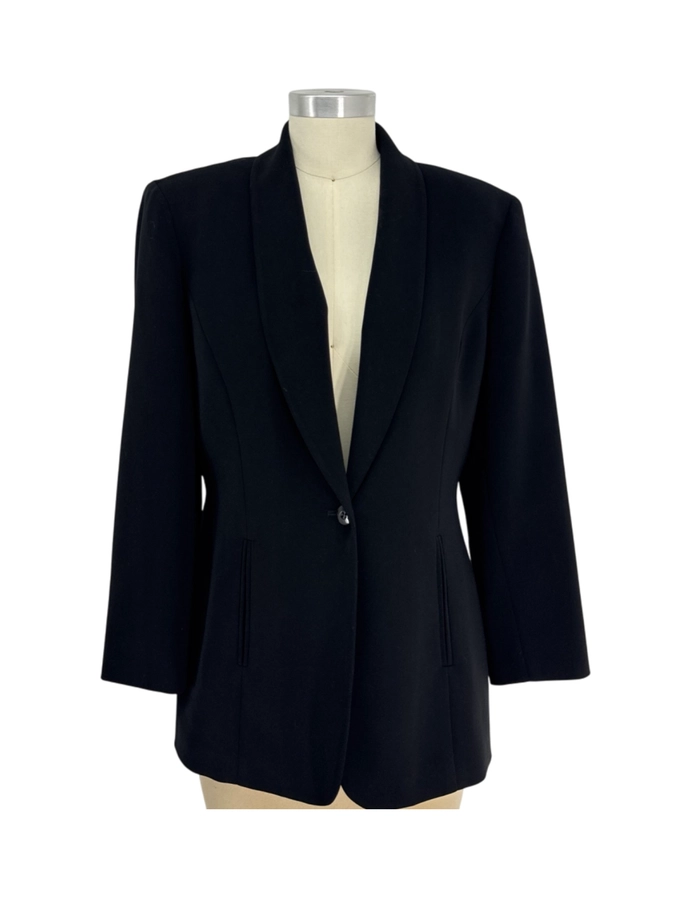Le Suit