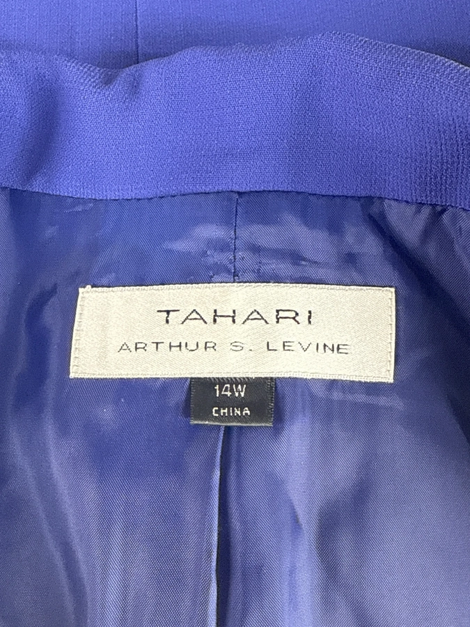 Tahari