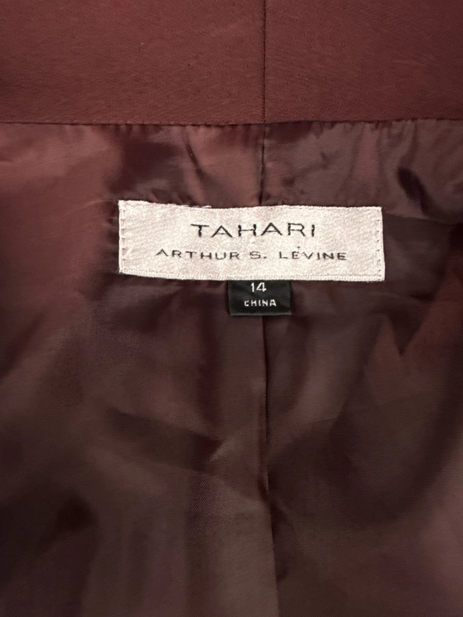 Tahari