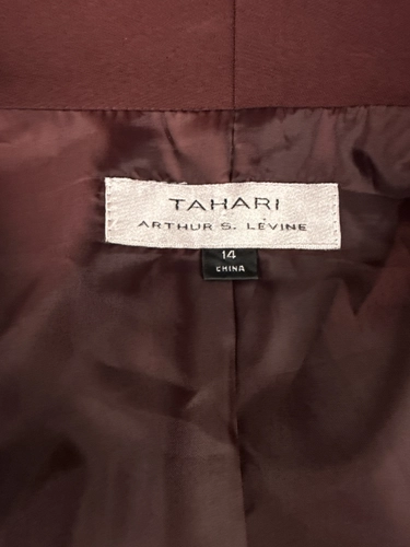 Tahari