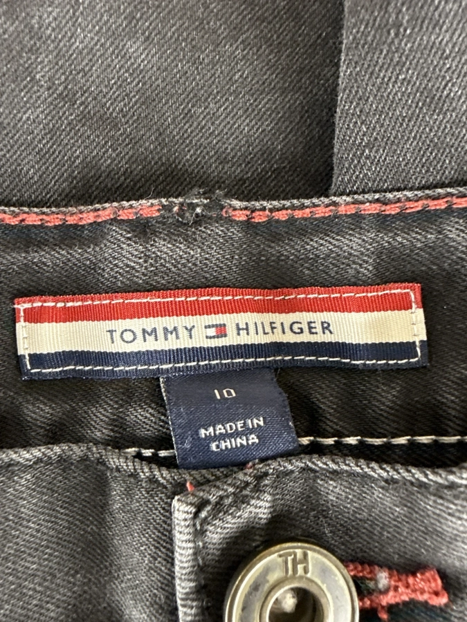 Tommy Hilfiger