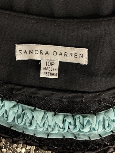 Sandra Darren