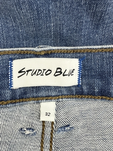 Studio Blue