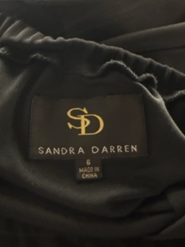 Sandra Darren