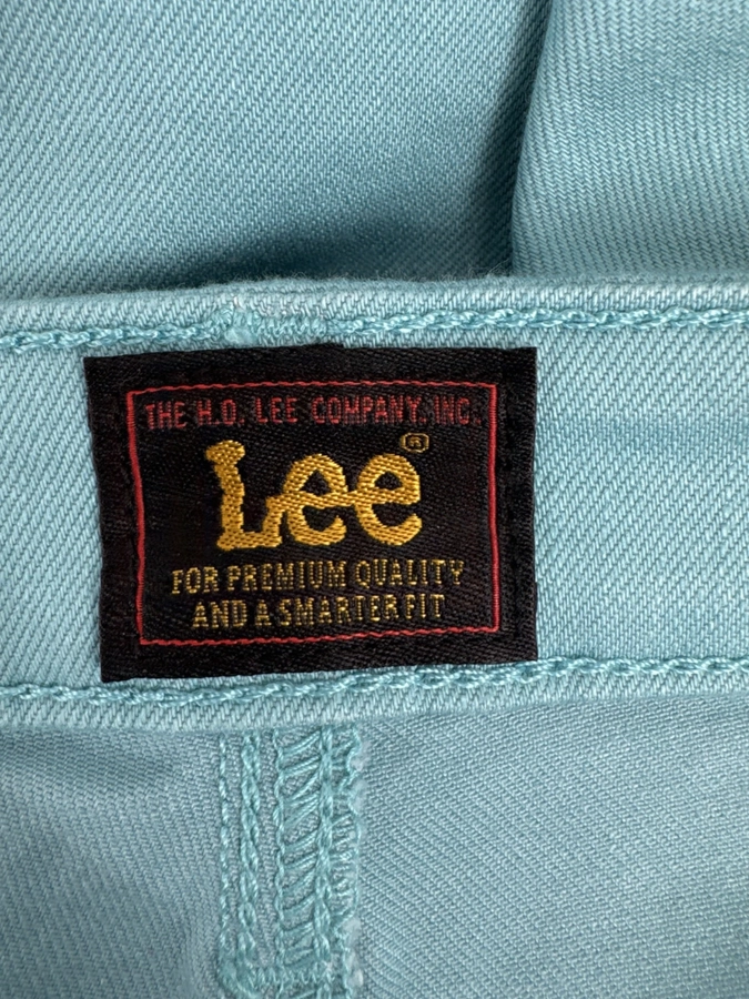 Lee