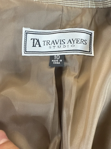 Travis Ayer’s Studio