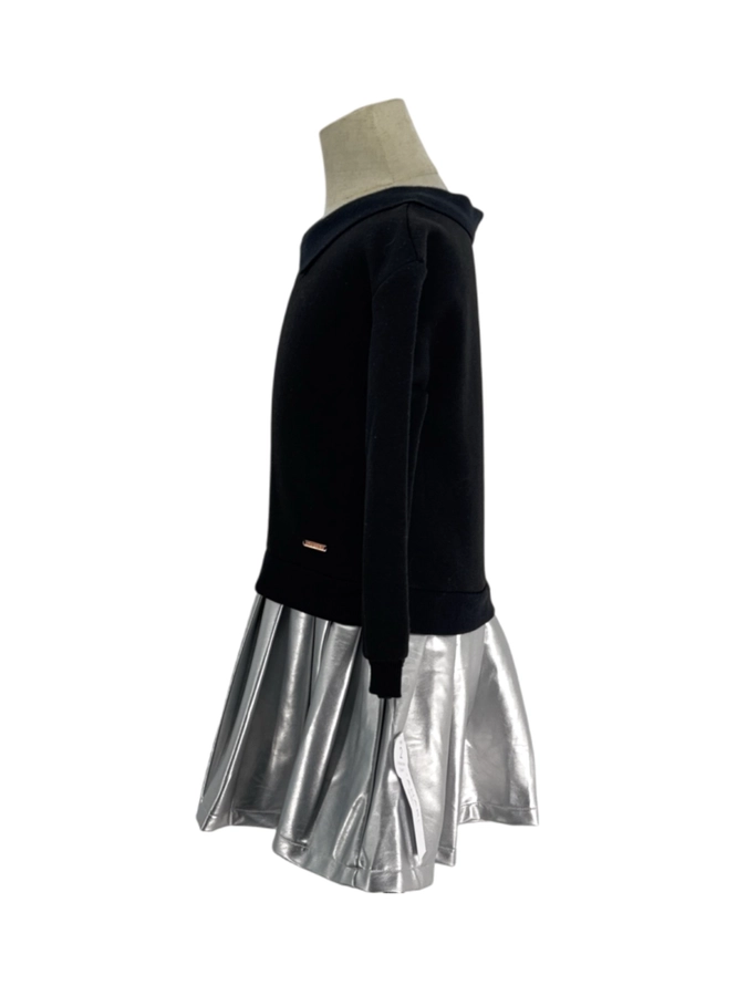 Tahari Girl
