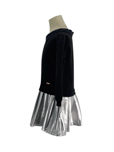 Tahari Girl