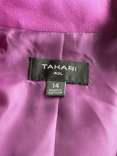 Tahari