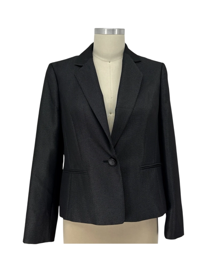 Le Suit