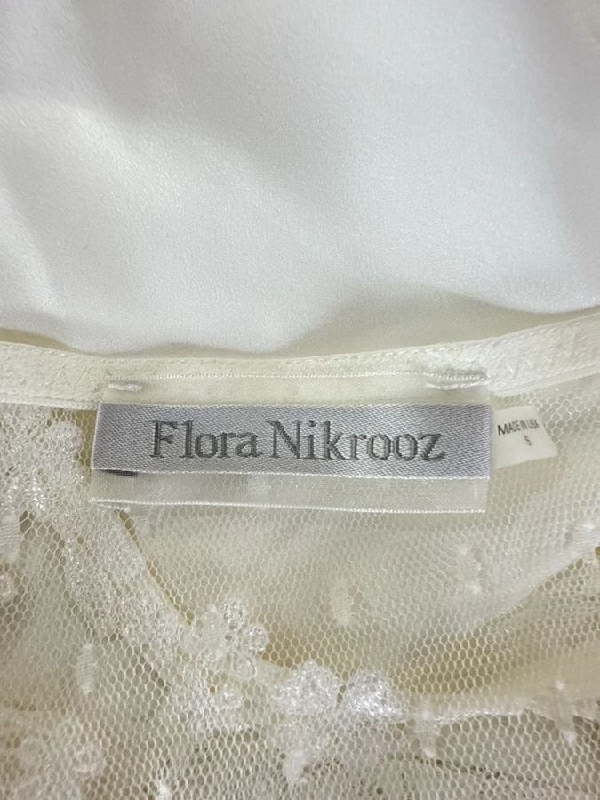 Flora Nikrooz