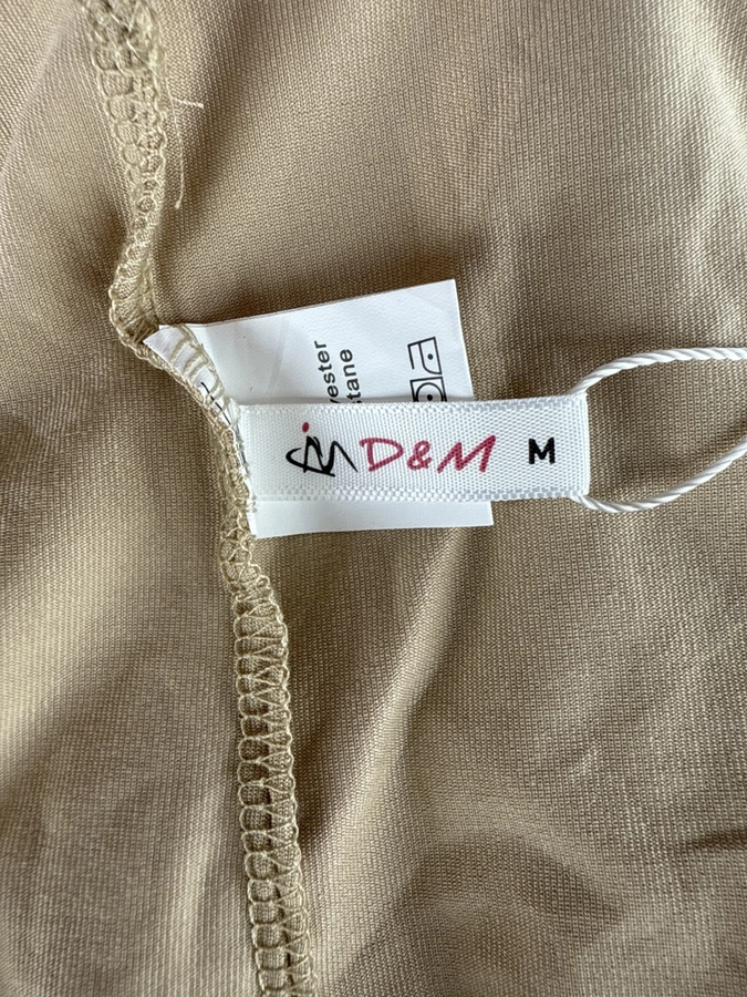 D&M